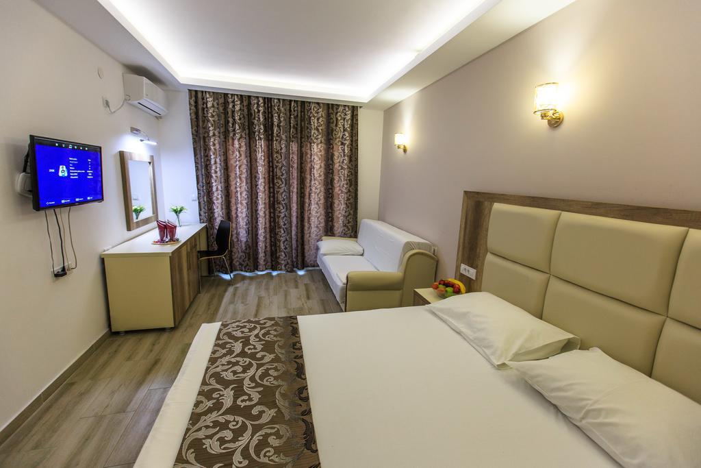 Hotel Edita Ούλτσιν Εξωτερικό φωτογραφία